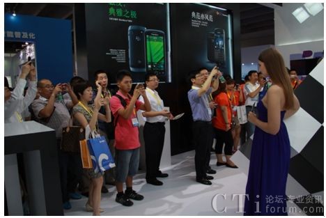 RIM��˾��BlackBerry 9930�����֙C