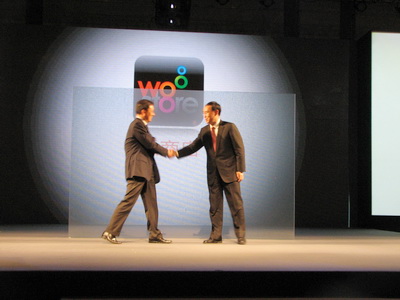 �Ϻ������L(zh��ng)�n�����󣩺��Ї�(gu��)(li��n)ͨ�����L(zh��ng)��С����ͬ�顰���̵ꡱ���н�Ļ